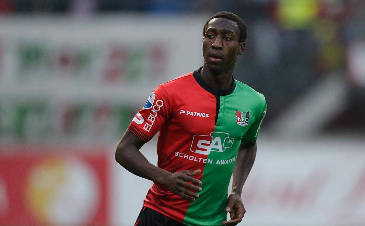 根据球员的 根据球员的