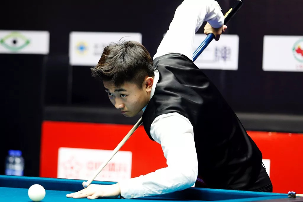 滚起经济雪 滚起经济雪